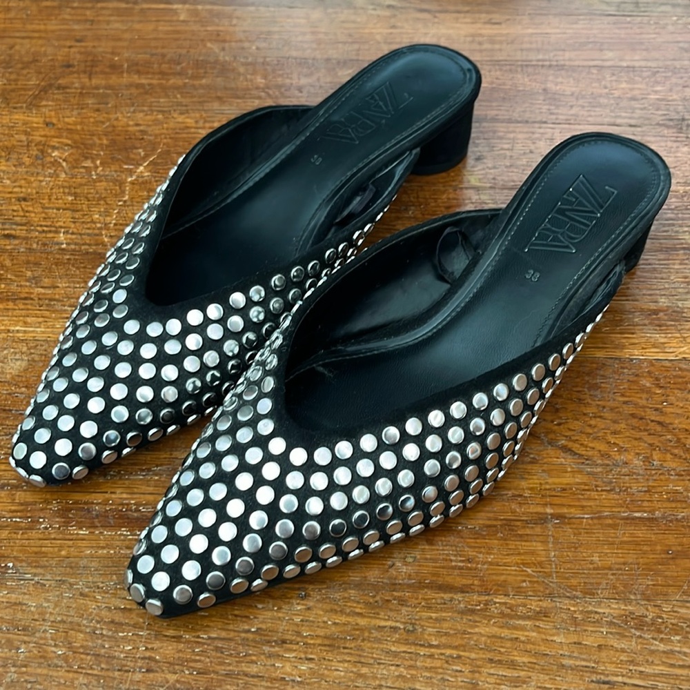 Zara slides